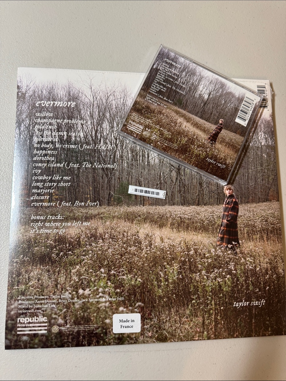 Taylor swift “evermore” vinyl and CD - Picture 2 of 6